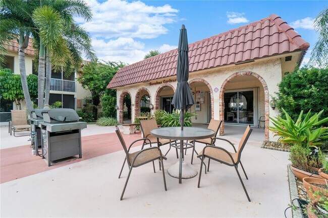 Building Photo - 101 E McNab Rd