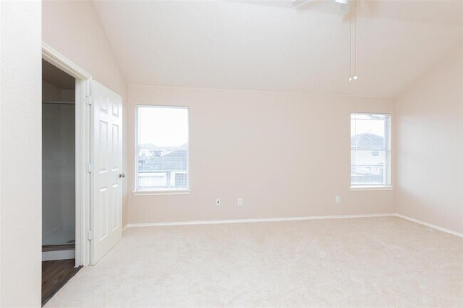 Building Photo - 21227 Grand Field Ct