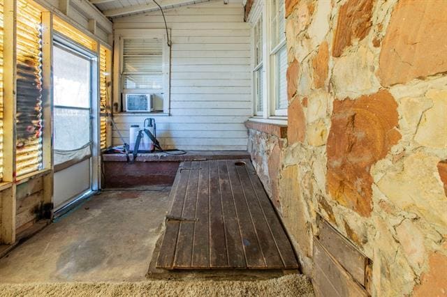 Building Photo - 2200 Montrose St