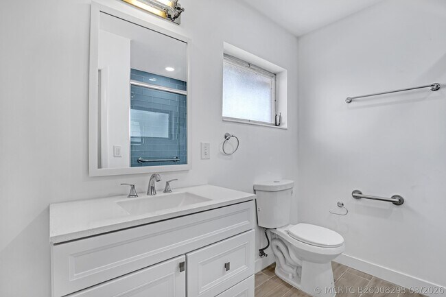 Building Photo - 2747 Dudley Dr E