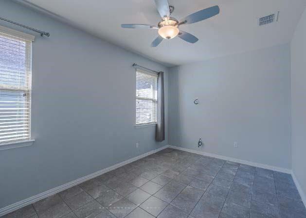 Building Photo - 12959 Early Wood Dr