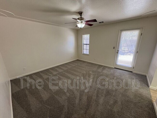 Building Photo - 1931 S Stevenson Ct