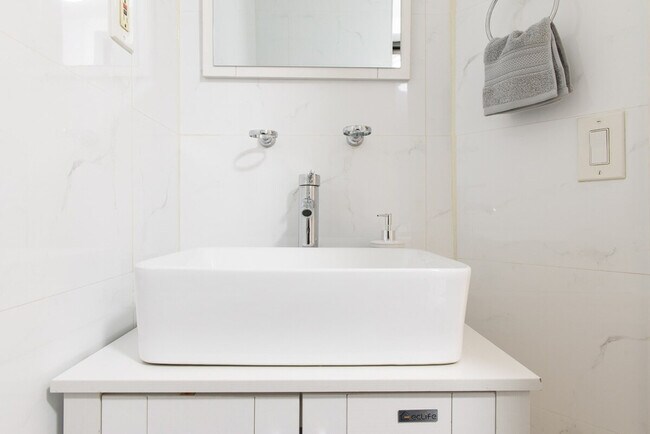 Building Photo - 428-430-430 W 47th St