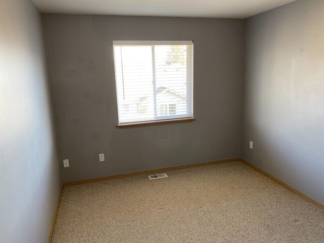 Building Photo - Nice Three Bedroom in Sedro Woolley