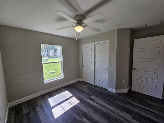 Building Photo - 26 Spruce Terrace