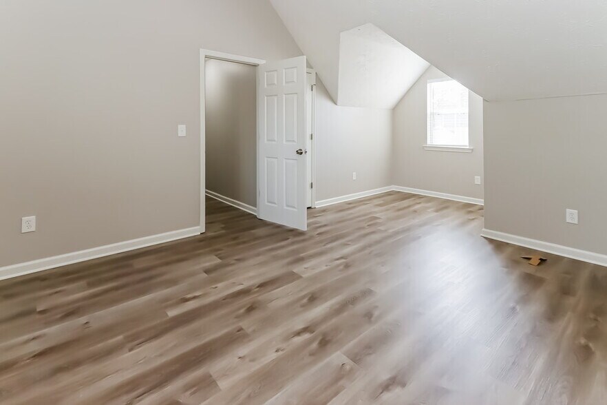 Building Photo - 1456 Pebble Ridge Ln