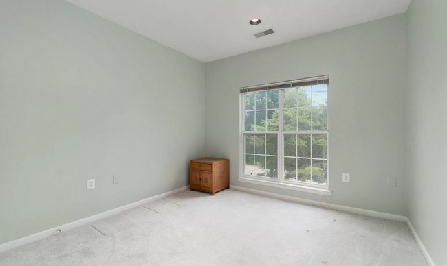 Building Photo - 2 Bedroom 2 Bath Condo Brookstone Baltimor...