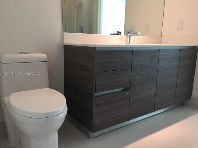 Building Photo - 1100 S Miami Ave