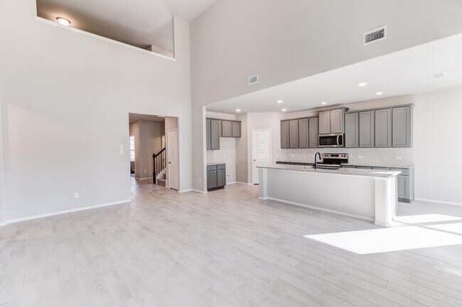 Building Photo - 5933 Revere Dr