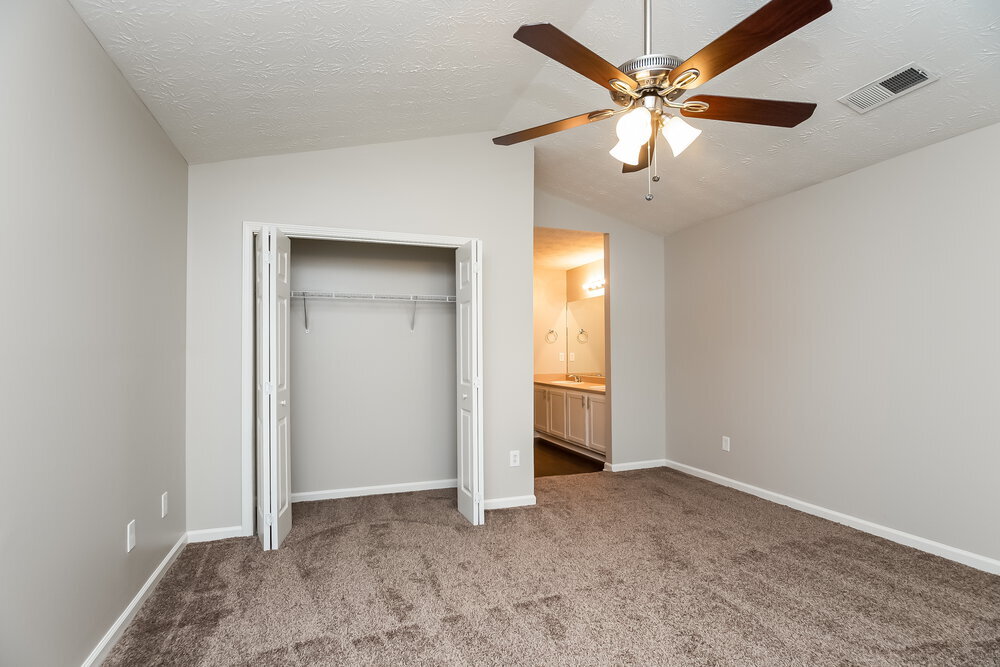 Building Photo - 420 Cathedral Dr