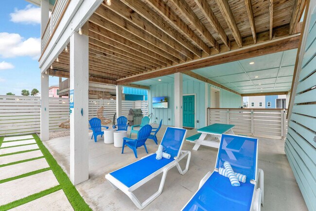 Building Photo - 119 6th St