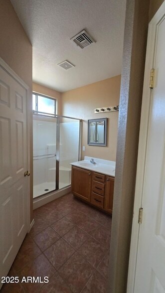 Building Photo - 4216 N 125th Ave