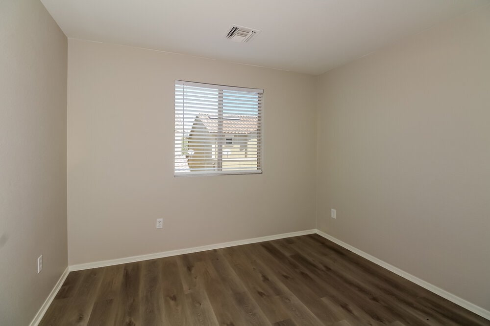 Building Photo - 10584 E Pleasant Pasture Dr