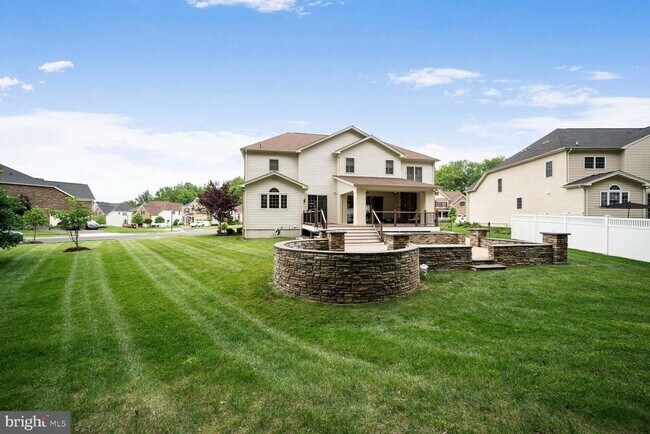 Building Photo - 4804 Bridle Ridge Rd
