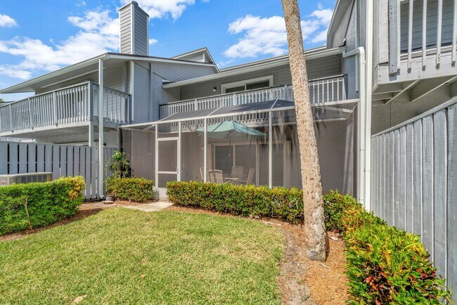 Building Photo - Make this your winter getaway!