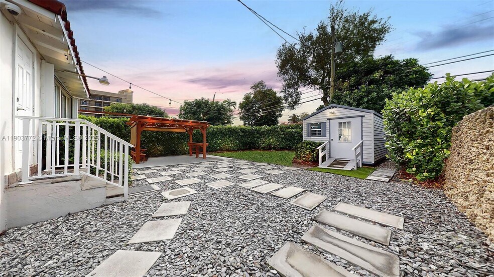 Building Photo - 3770 SW 1st St