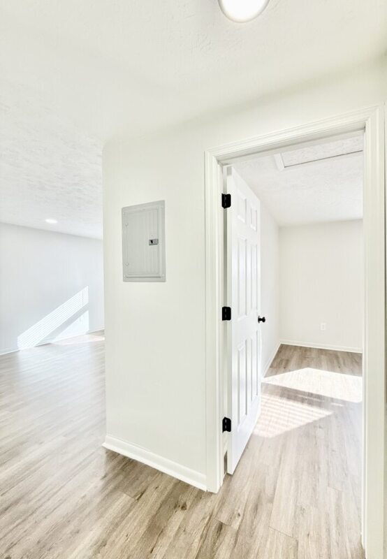 Building Photo - 11705 North Dr