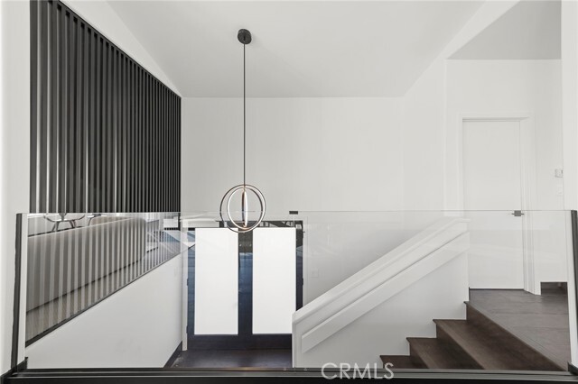 Building Photo - 685 Nyes Pl