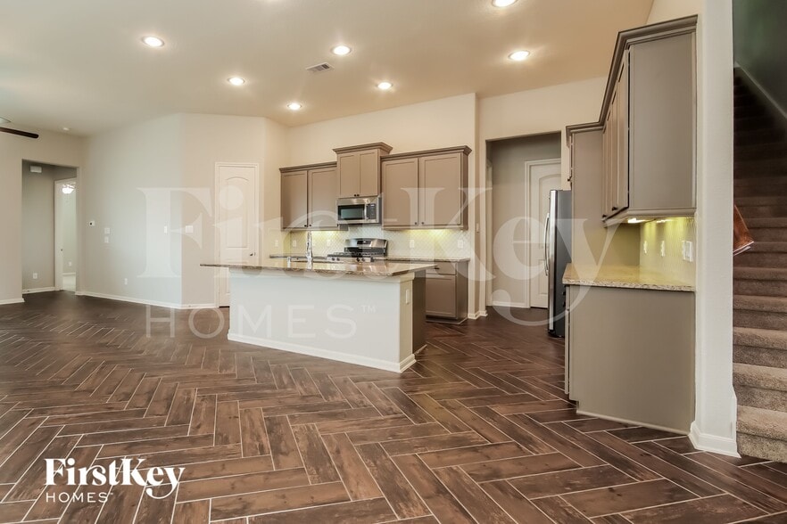 Building Photo - 2530 Duke Heights Ln