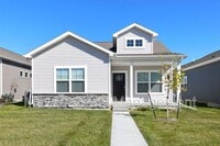 Building Photo - 2706 NW 30th Ln