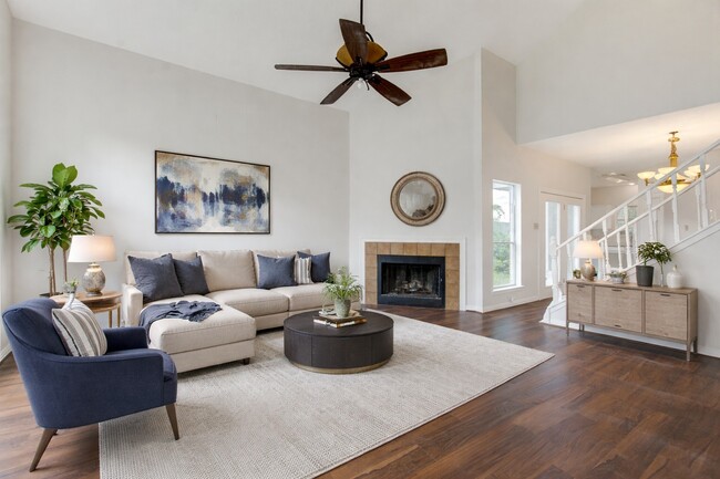 Building Photo - 308 N Ranch House Rd