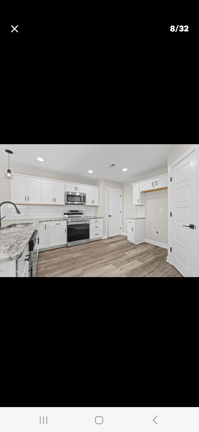 Building Photo - 606 Sonata Ct