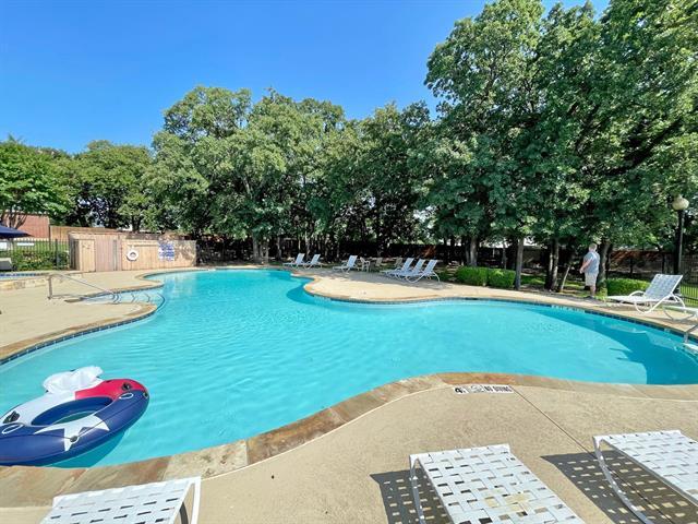 Building Photo - 3840 Chimney Rock Dr
