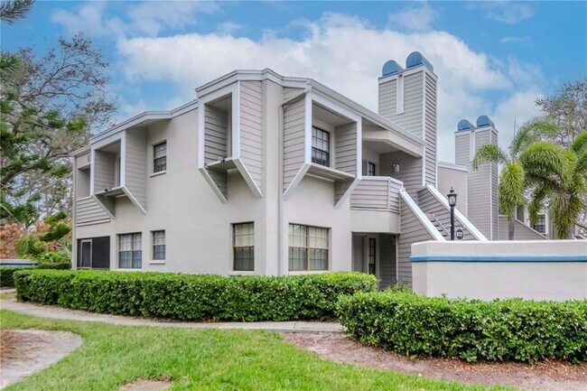 Building Photo - 8737 Bardmoor Pl