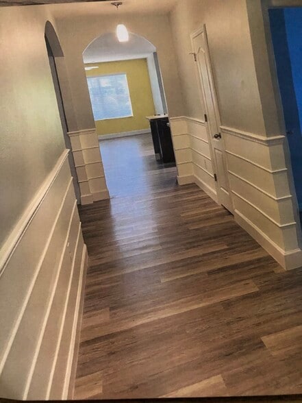 Building Photo - 15450 Trinity Fall Way