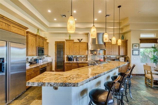 Building Photo - 549 Regents Gate Dr