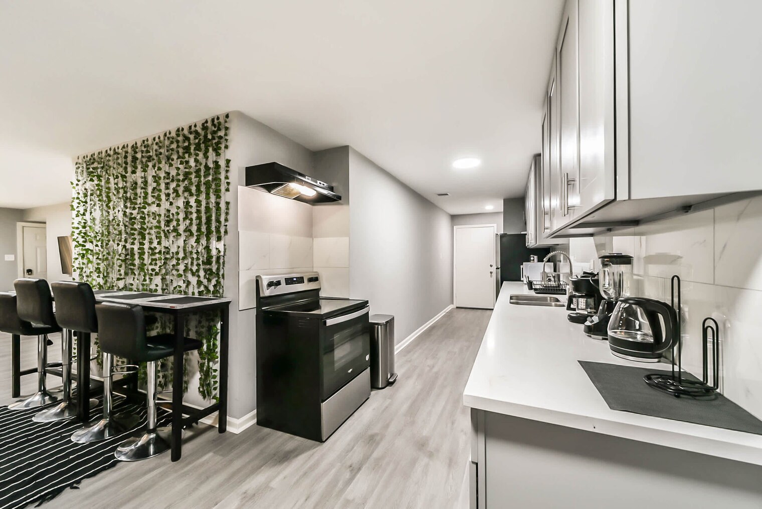 Building Photo - 5130 Cosby St