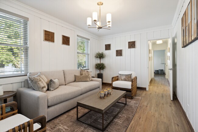 Building Photo - Shipyard Shores