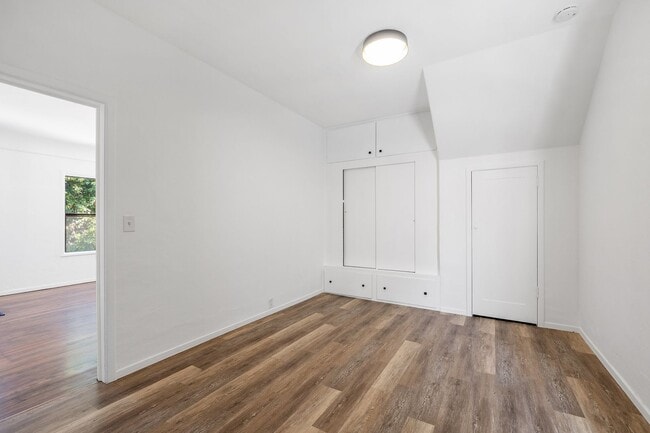 Building Photo - 1033 Central Ave