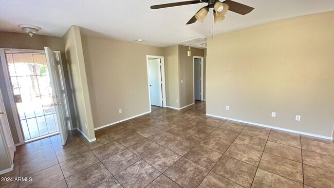 Building Photo - 7381 W Palo Verde Dr