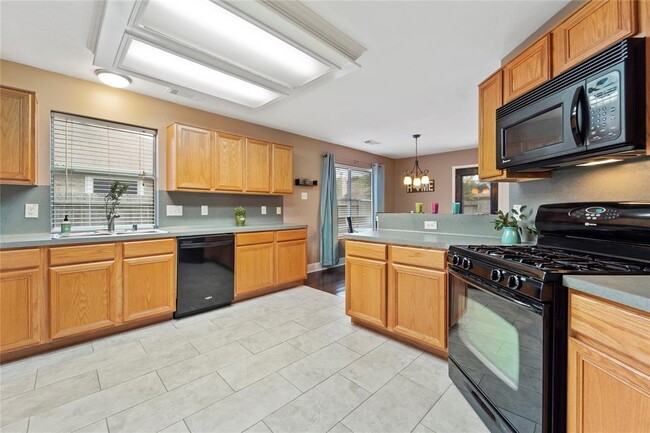 Building Photo - 6614 Grant Dr