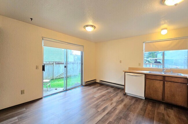 Building Photo - VanBar