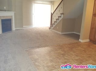 Building Photo - 814 SW Peach Tree Ln