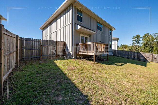 Building Photo - Beautiful 2-Story 5 BD 3 BA House in Spani...