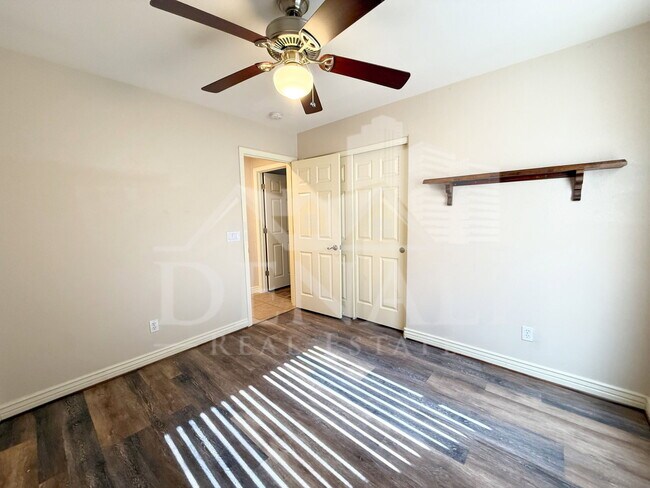 Building Photo - 4148 E Brighton Way