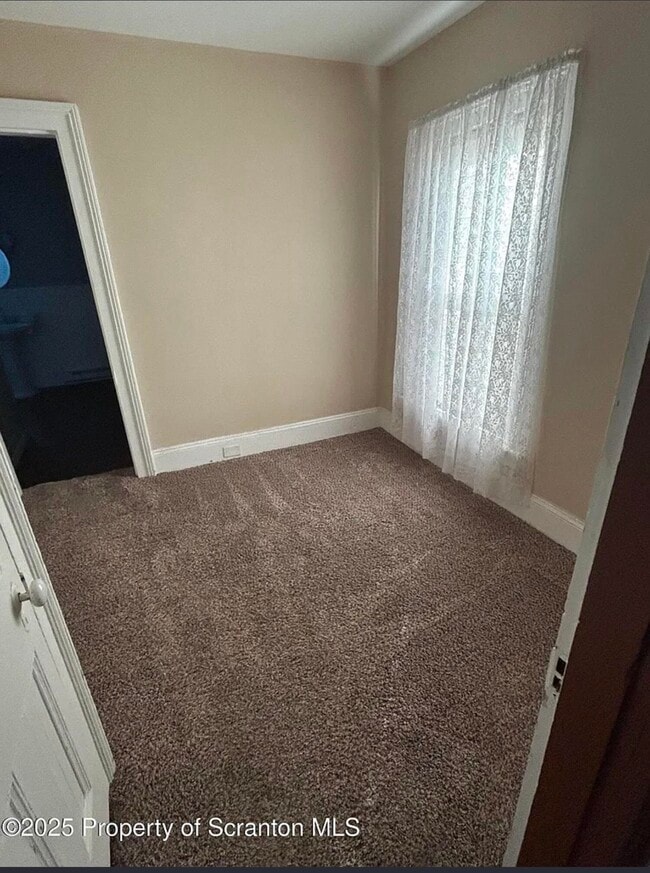 Building Photo - 30 Belmont St