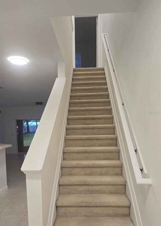 Building Photo - 102 Chelsea Dr