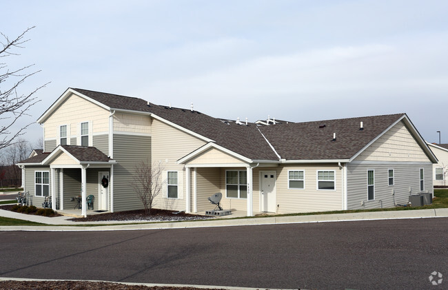 Primary Photo - Streetsboro Townhomes