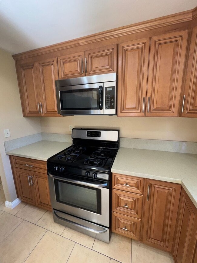 Building Photo - 2488 Turnbridge Glen