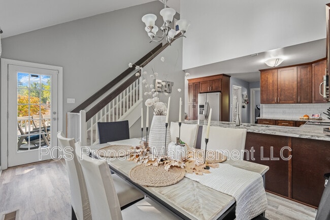 Building Photo - 12605 Jolly Pl