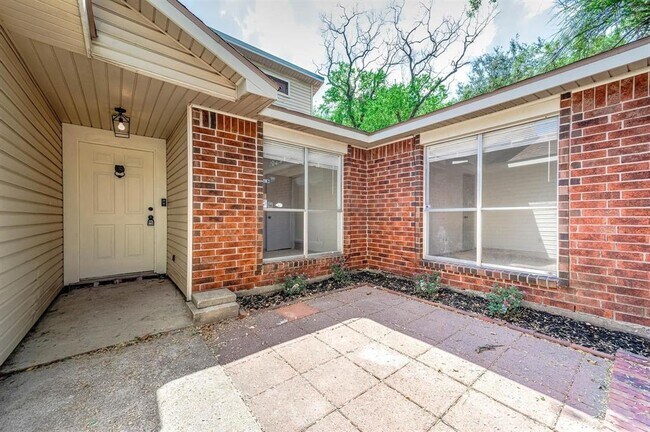 Building Photo - 11602 Inga Ln