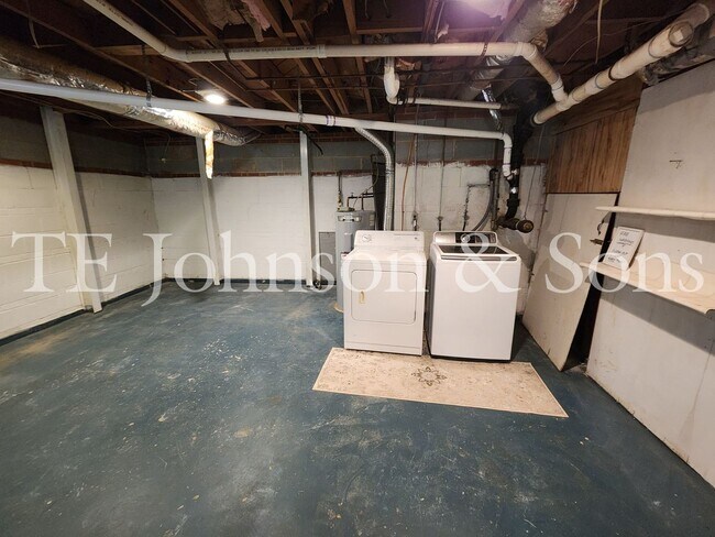 Building Photo - Guilford Hills 3 Bedroom