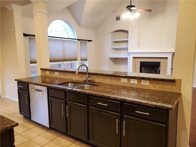 Building Photo - 4310 Reynosa Dr