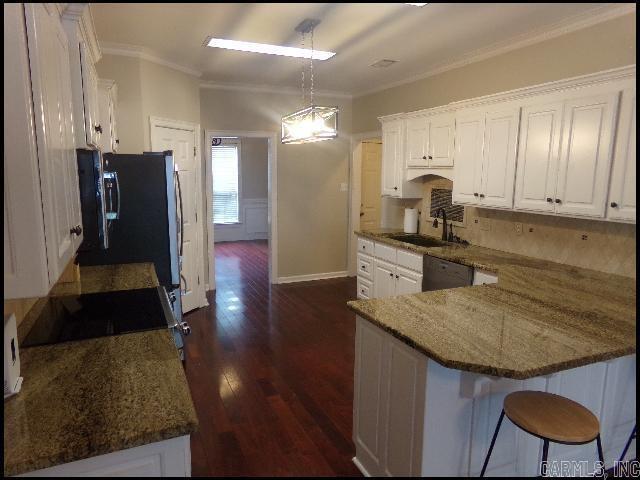 Building Photo - 12 Caddo Ct