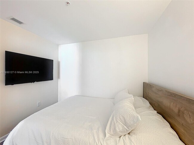 Building Photo - 244 Biscayne Blvd