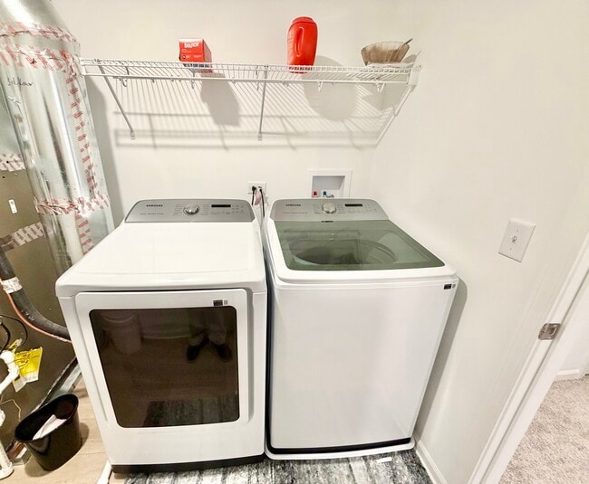 Building Photo - 331 Red Oak Cir